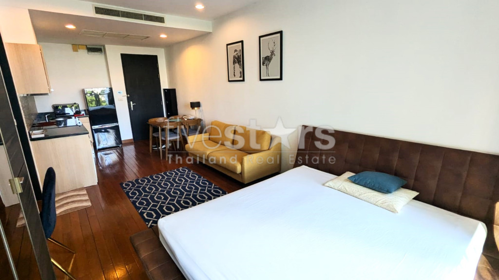 Studio for rent within easy reach of BTS Chidlom, photo 2