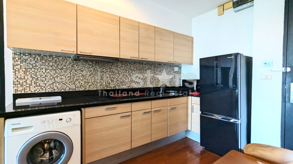 Studio for rent within easy reach of BTS Chidlom, photo 8