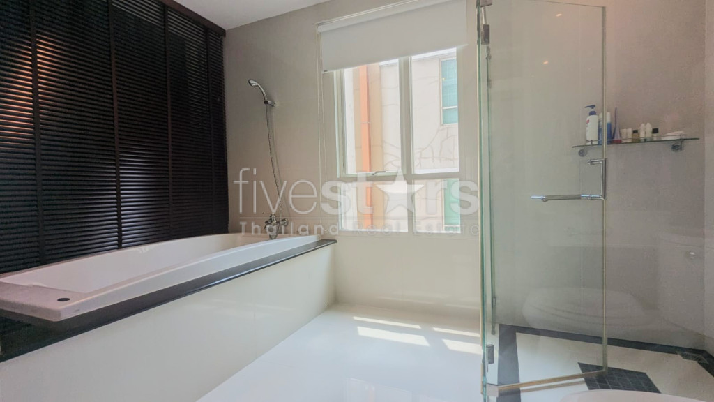 Appartement de 2 chambres à louer près du BTS Chitlom, photo 13