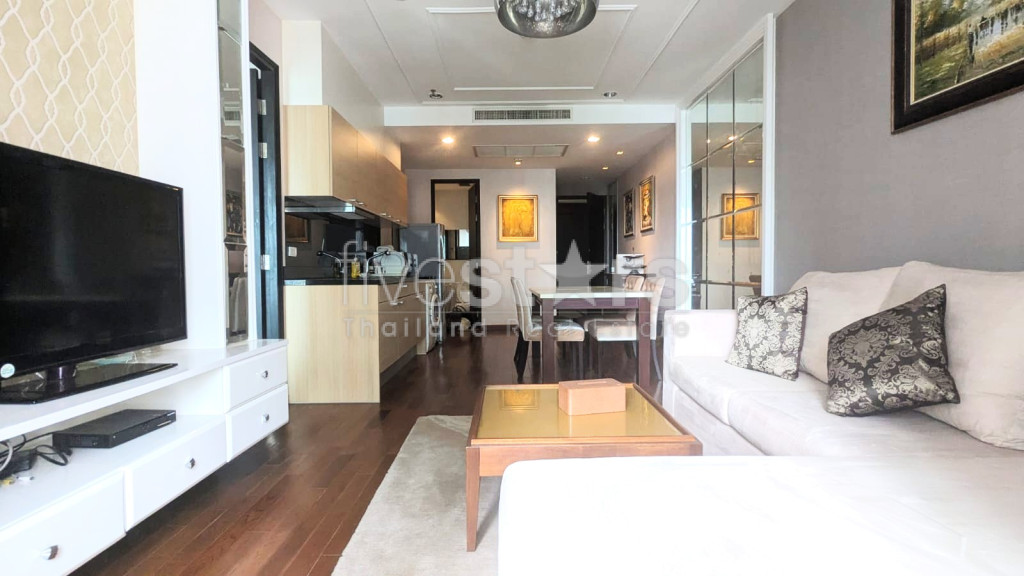 Appartement de 2 chambres à louer près du BTS Chitlom