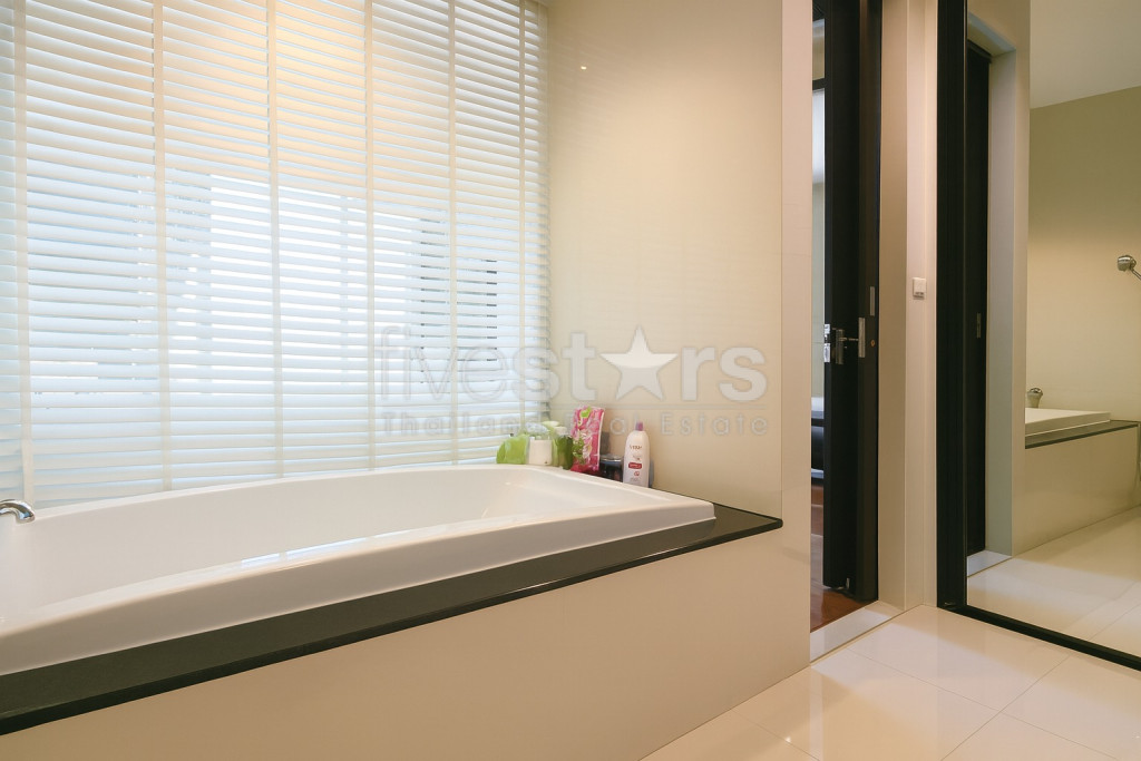 Appartement d'une chambre moderne à vendre proche BTS Chidlom, photo 10