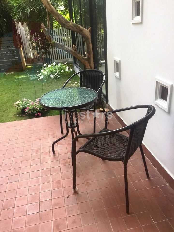 House with garden for rent in Ploenchit area, photo 2
