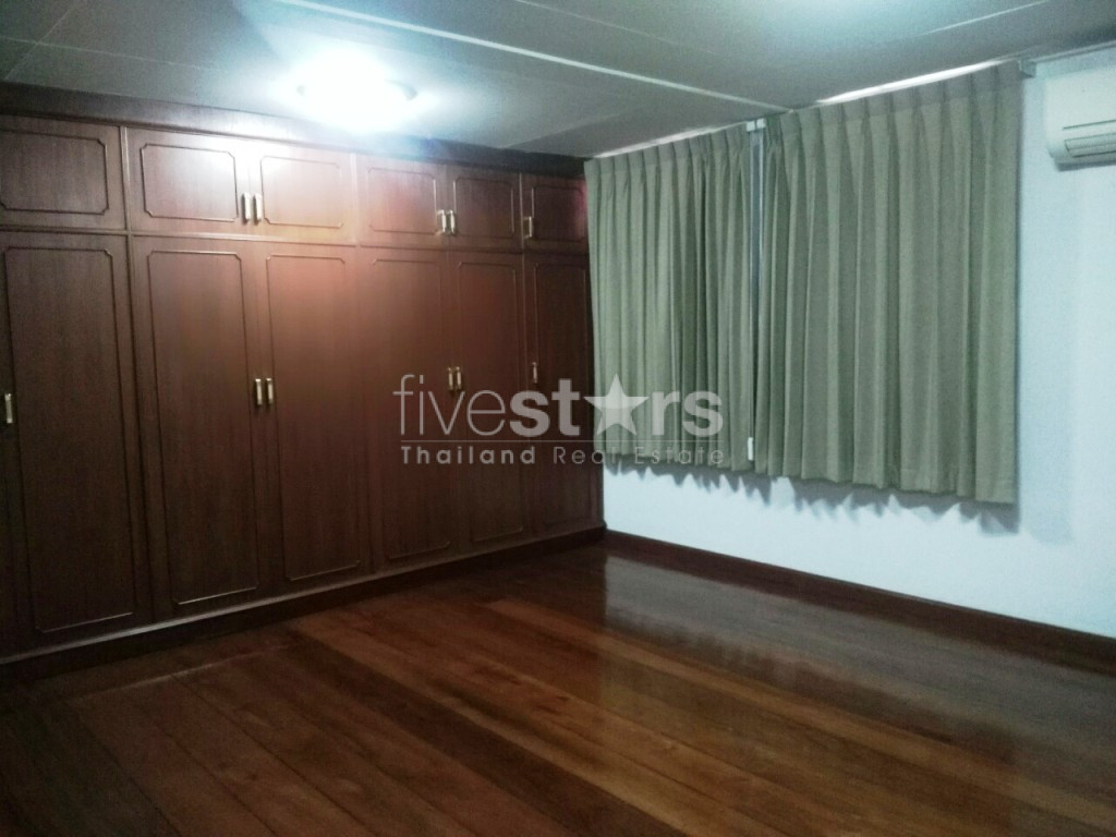 House 2 bedrooms for rent in Ploenchit area, photo 17
