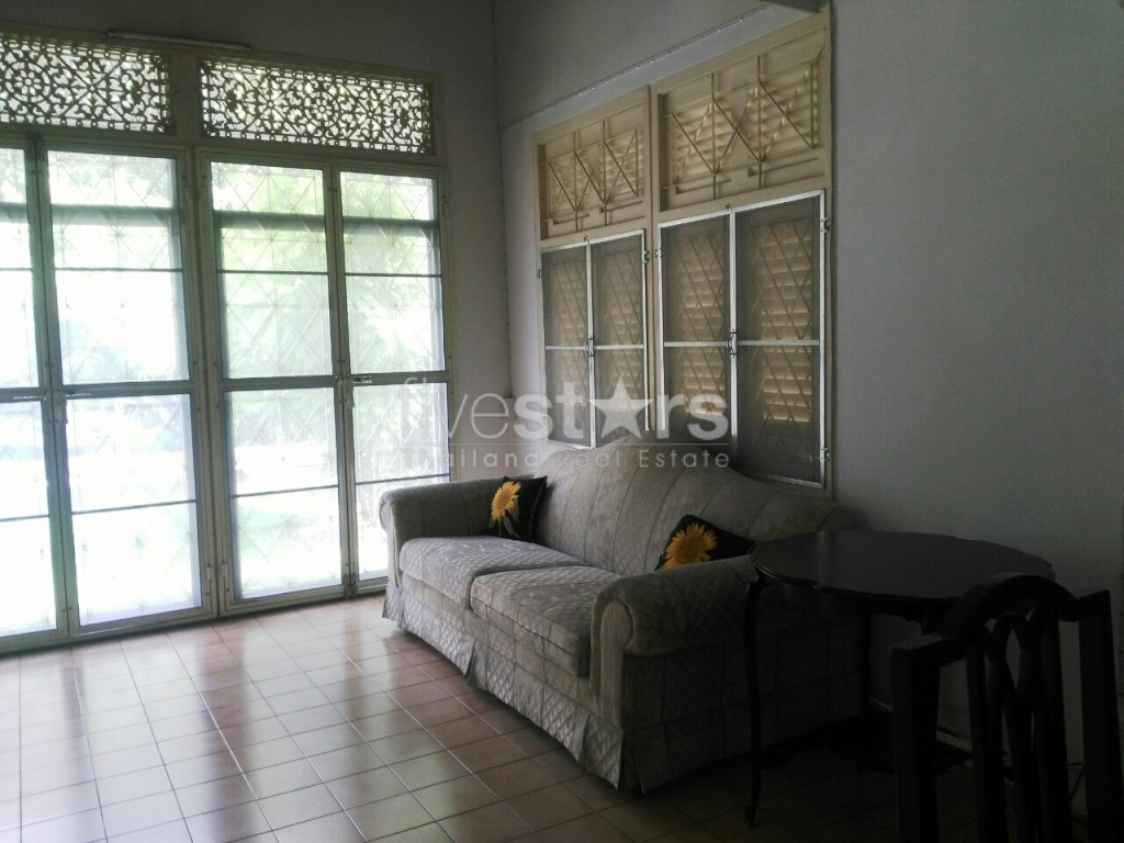 House 2 bedrooms for rent in Ploenchit area, photo 9