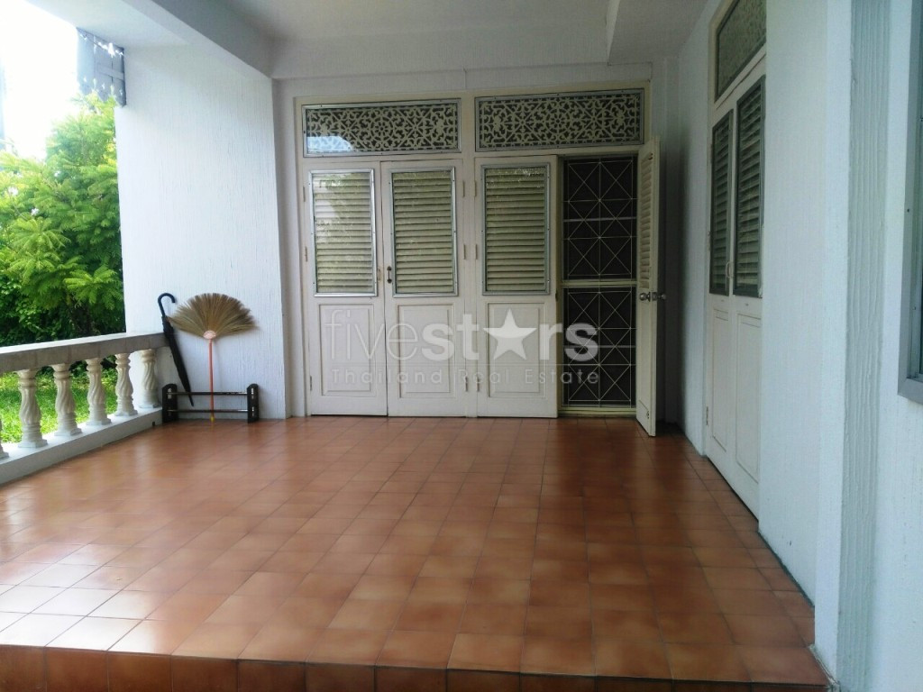 House 2 bedrooms for rent in Ploenchit area, photo 5
