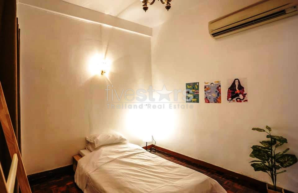 Townhouse avec 5 chambres  à louer à Ploenchit, photo 12