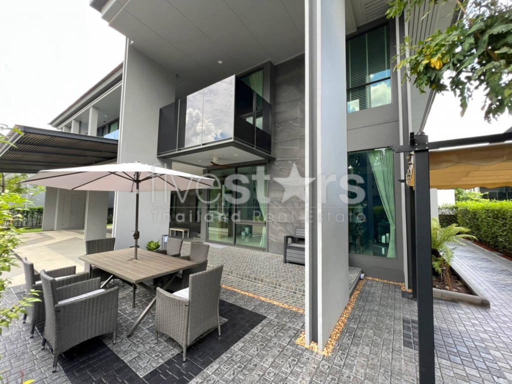 Maison de luxe 4+1 chambres à louer située Rama 9 - Krungthep Kreetha