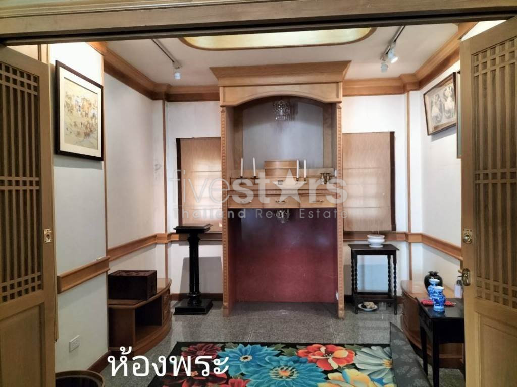 4-bedroom house in compound for sale on Ramkhamhaeng 164, photo 3