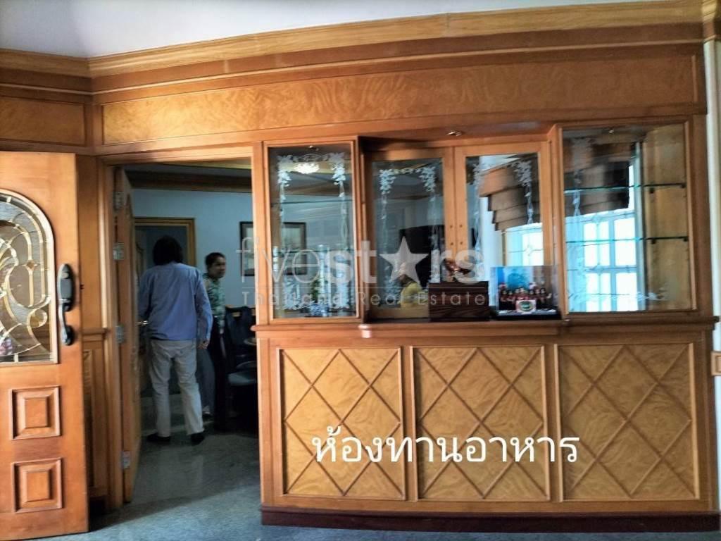 4-bedroom house in compound for sale on Ramkhamhaeng 164, photo 12