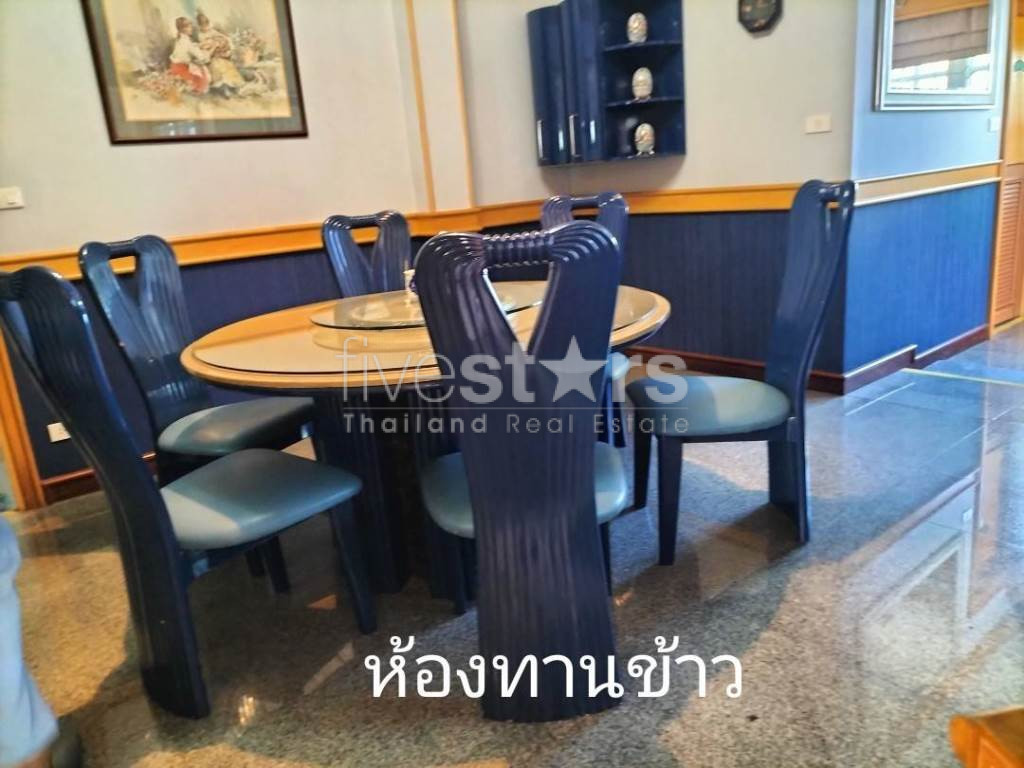 4-bedroom house in compound for sale on Ramkhamhaeng 164, photo 6