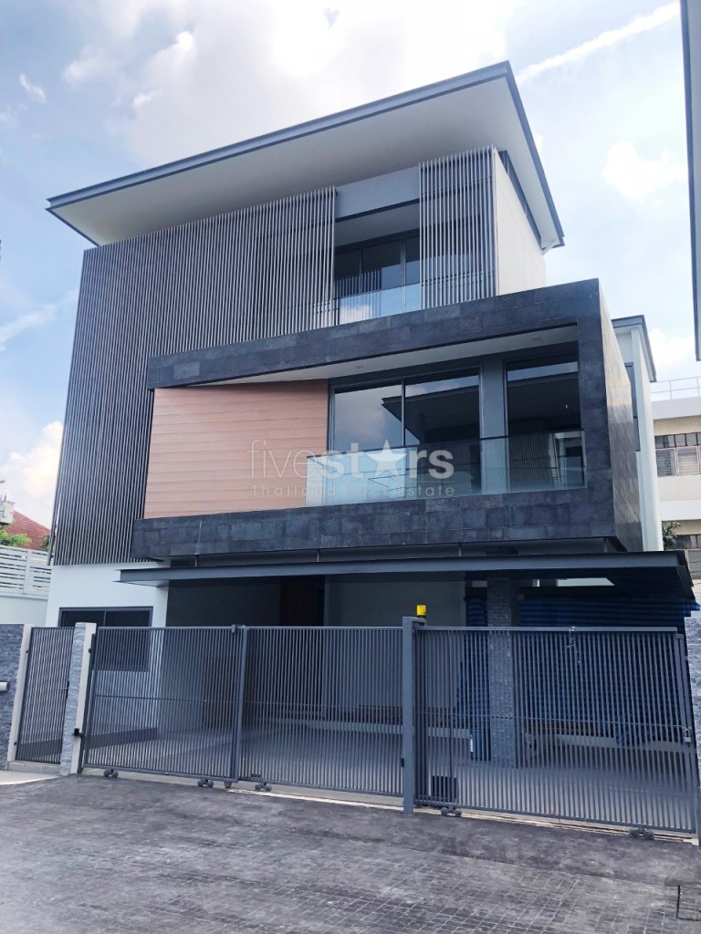 Brand new luxury 4  bedrooms house in compound for sale, photo 4