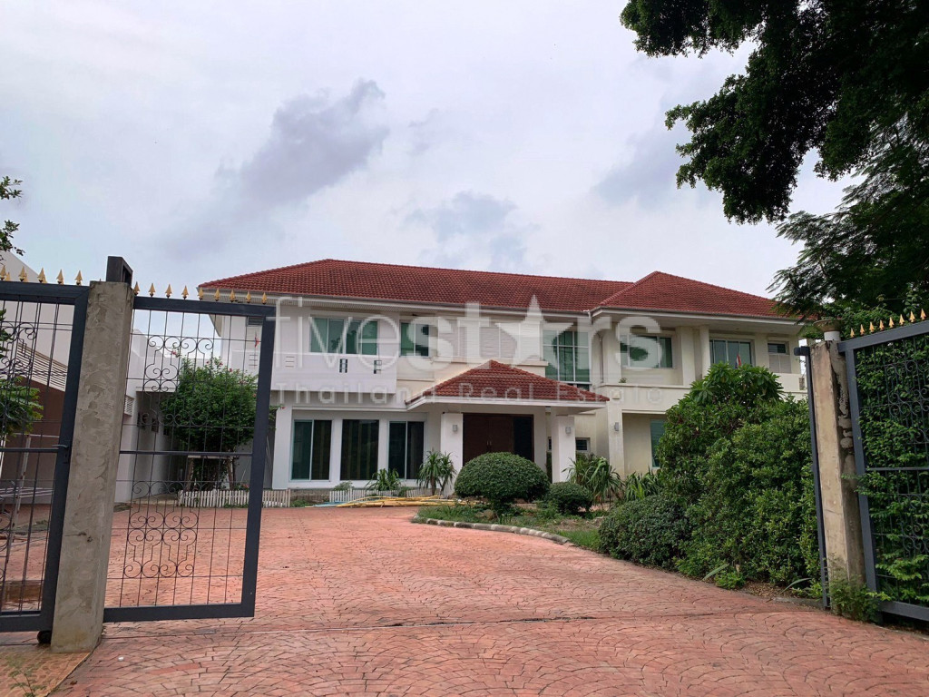 4 bedroom single house with 522 sq.wa land for sale on Ramintra