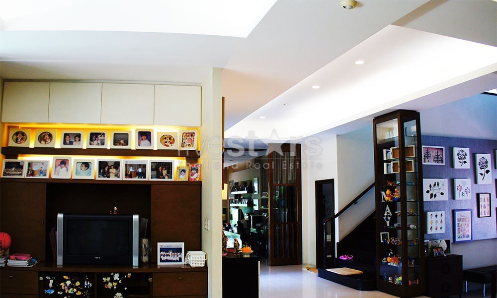 4 bedroom single house with 522 sq.wa land for sale on Ramintra, photo 10