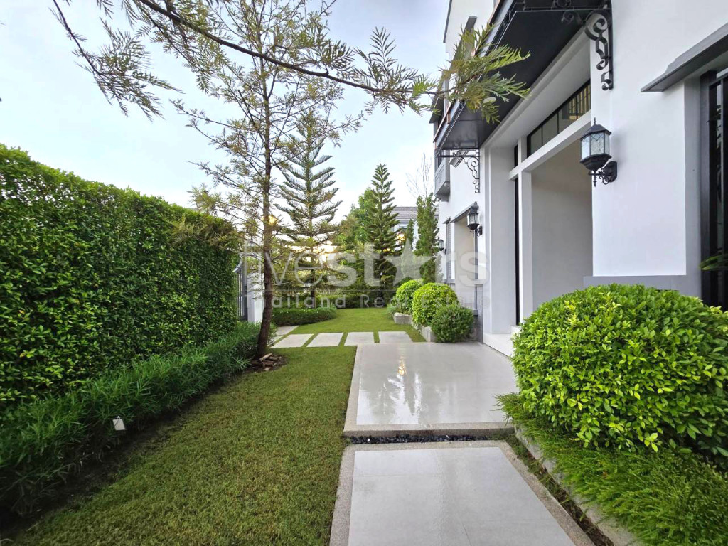 Maison de 4 chambres à Louer à Bangkok - Quartier Saphan Sung, photo 3