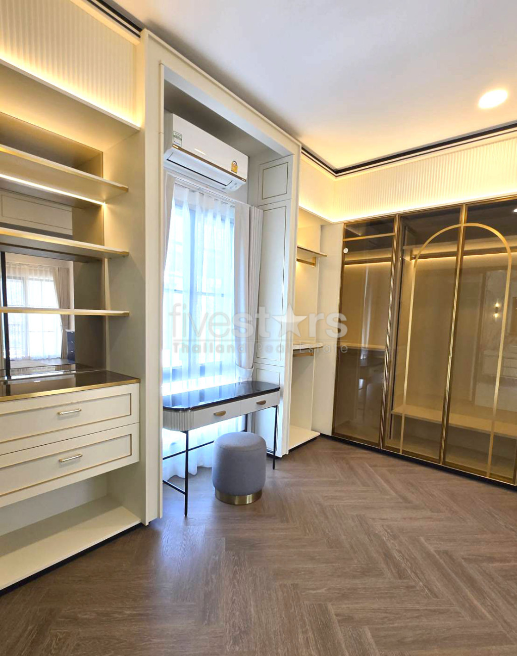 Maison de 4 chambres à Louer à Bangkok - Quartier Saphan Sung, photo 18