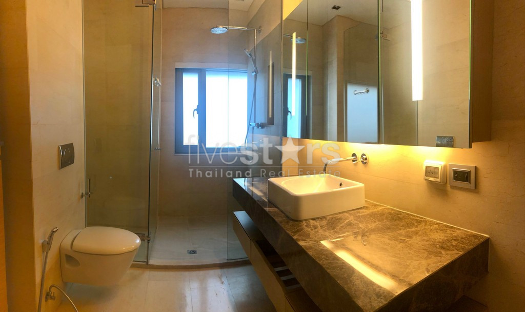 Modern 2-bedroom condo for sale close to Lumpini Park, photo 16