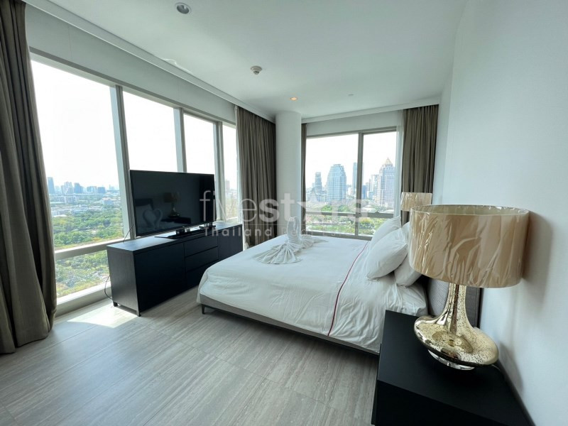 Condo neuf de 3 chambres à louer à proximité de la station BTS Ratchadamri, photo 9