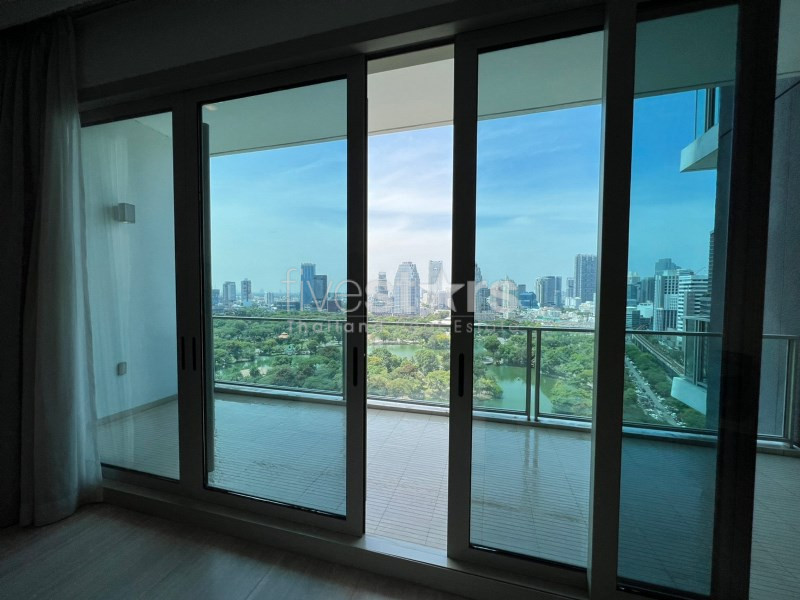 Condo neuf de 3 chambres à louer à proximité de la station BTS Ratchadamri, photo 5