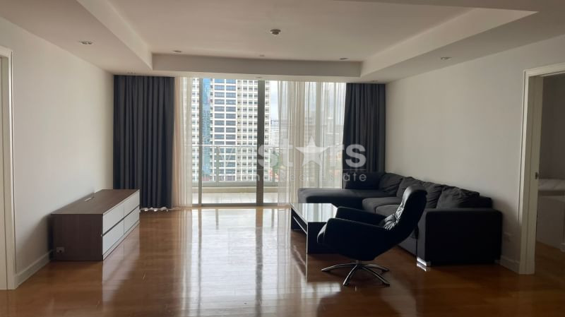 Condo de 4 chambres à louer près de la station de MRT Sam Yan
