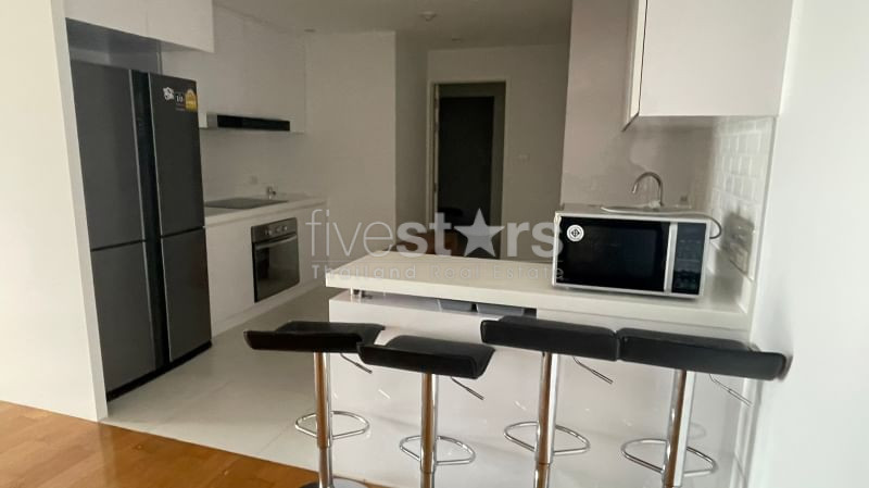 Condo de 4 chambres à louer près de la station de MRT Sam Yan, photo 10