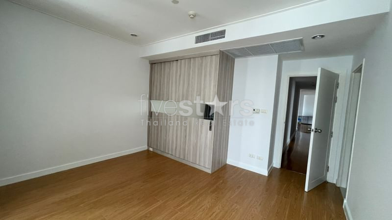 Condo de 4 chambres à louer près de la station de MRT Sam Yan, photo 3