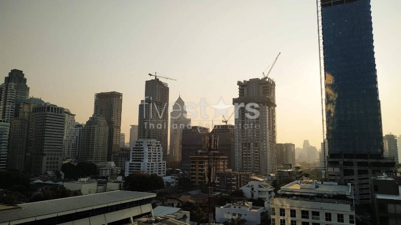 2-bedroom condo for sale close to Ratchadamri BTS station, photo 4
