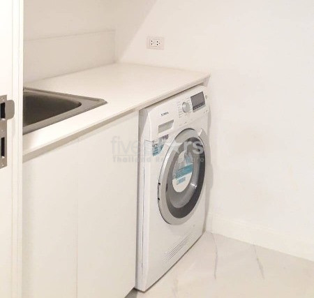 2-bedroom condo for sale close to Ratchadamri BTS station, photo 17