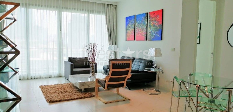 2-bedroom condo for sale close to Ratchadamri BTS station