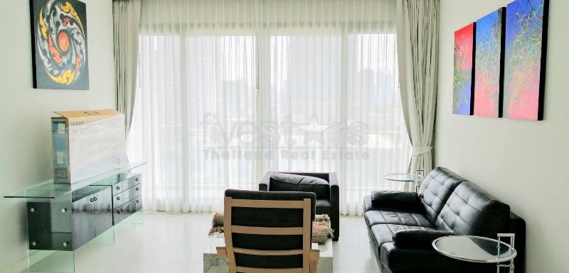 2-bedroom condo for sale close to Ratchadamri BTS station, photo 2