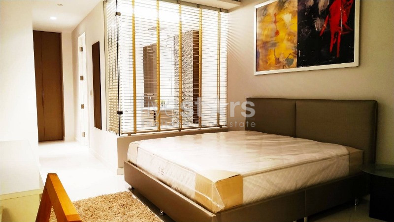 2-bedroom condo for sale close to Ratchadamri BTS station, photo 9