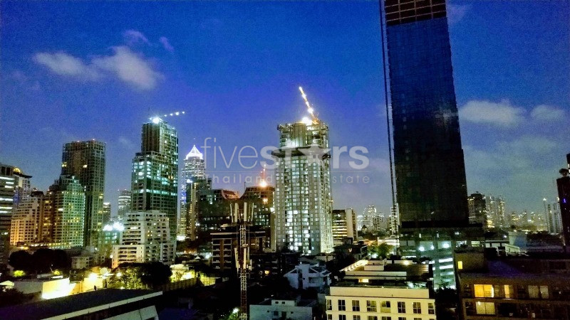 2-bedroom condo for sale close to Ratchadamri BTS station, photo 8