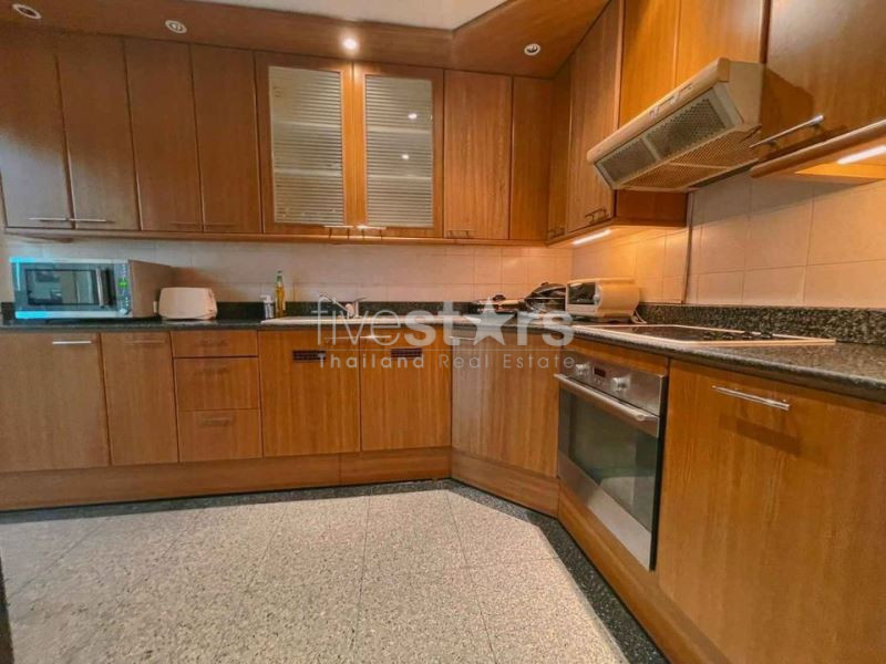 Penthouse en duplex 4 chambres à louer sur Ratchadamri, photo 17