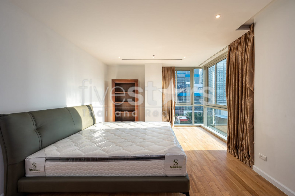 Appartement moderne avec 2 chambres à louer quartier Saladaeng, photo 11