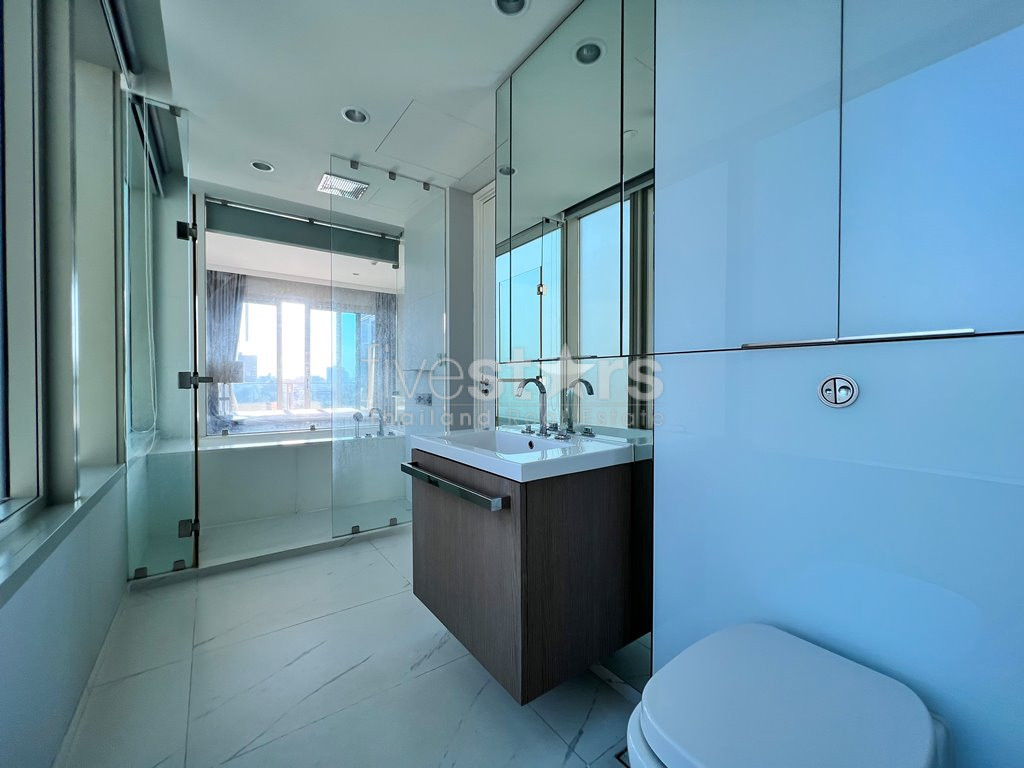 Condo de 2 chambres à louer près de la station BTS Ratchadamri, photo 16