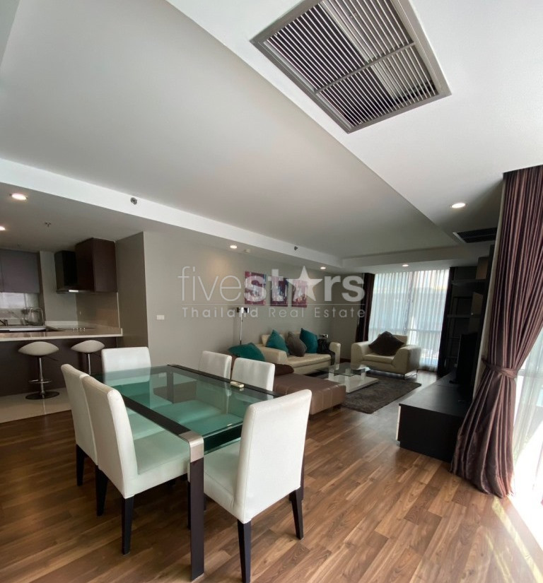 Condo spacieux de 2 chambres à louer à proximité de la station Ratchadamri BTS, photo 7
