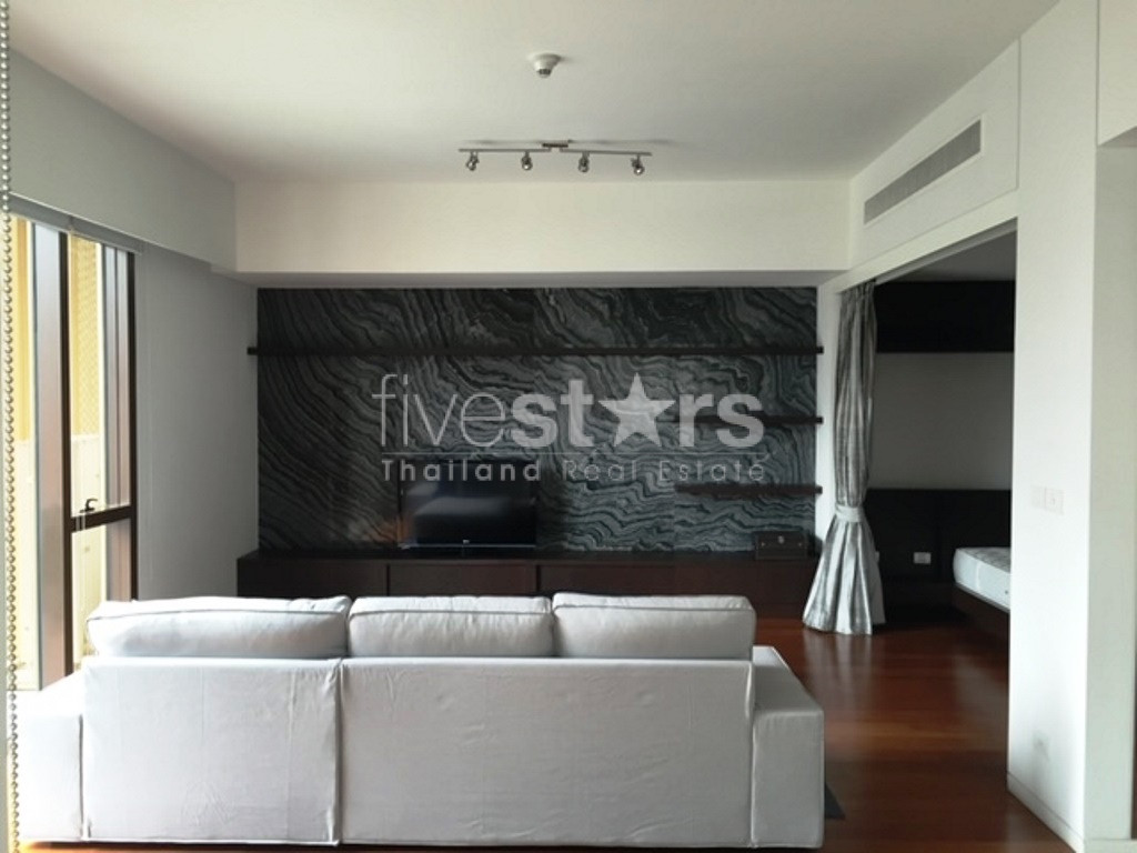 1-bedroom condo for sale close to Ratchadamri BTS station, photo 6