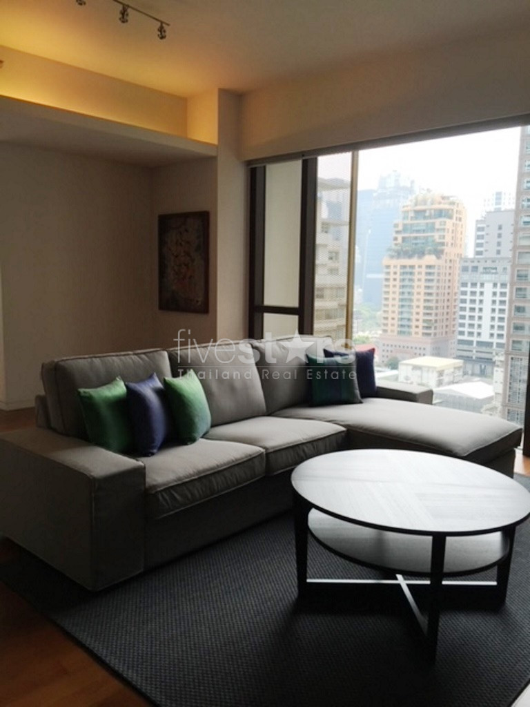 1-bedroom condo for sale close to Ratchadamri BTS station, photo 2