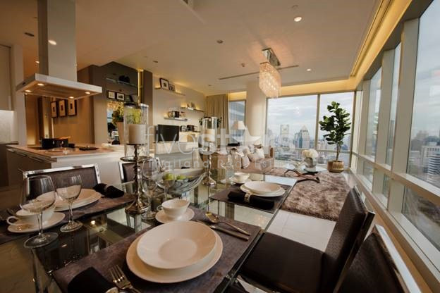Penthouse en duplex de 2 chambres à louer près de la station de BTS Ratchadamri, photo 8