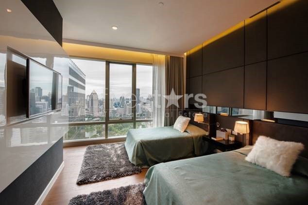Penthouse en duplex de 2 chambres à louer près de la station de BTS Ratchadamri, photo 11