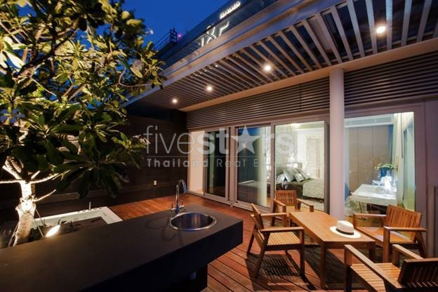Penthouse en duplex de 2 chambres à louer près de la station de BTS Ratchadamri, photo 19