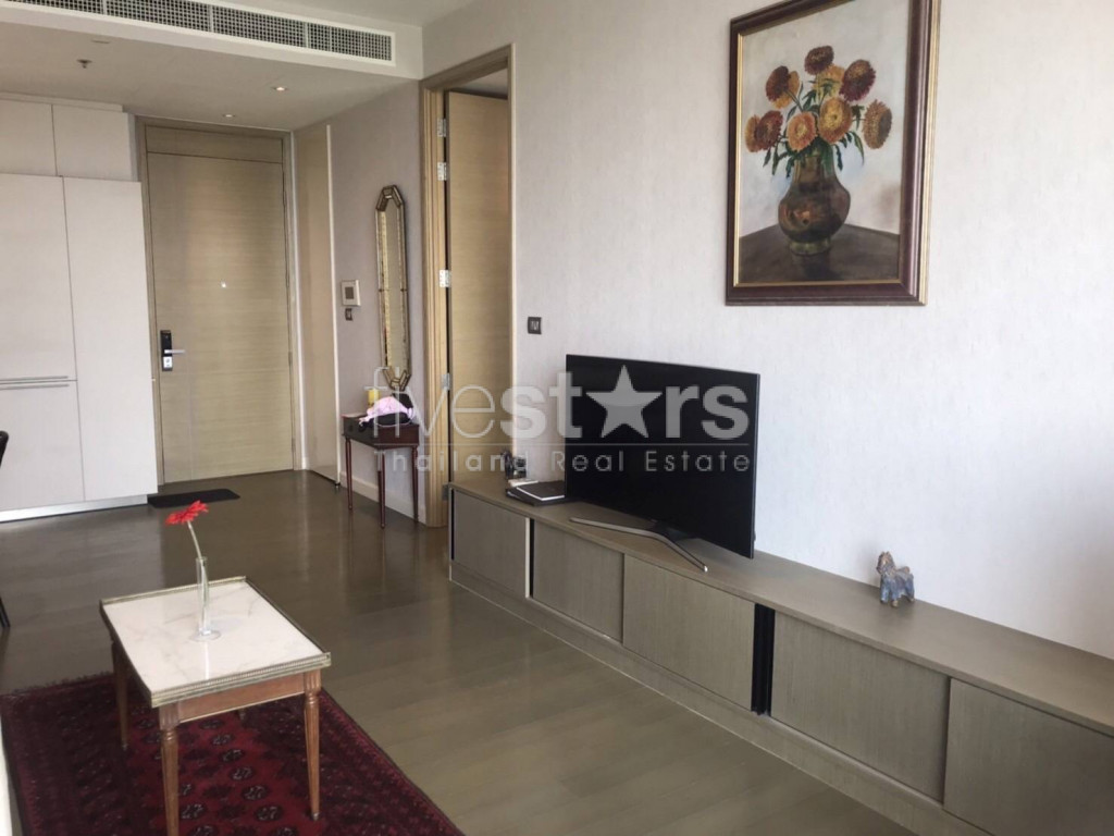 1 bedroom condo for sale close to Ratchadamri BTS station, photo 4