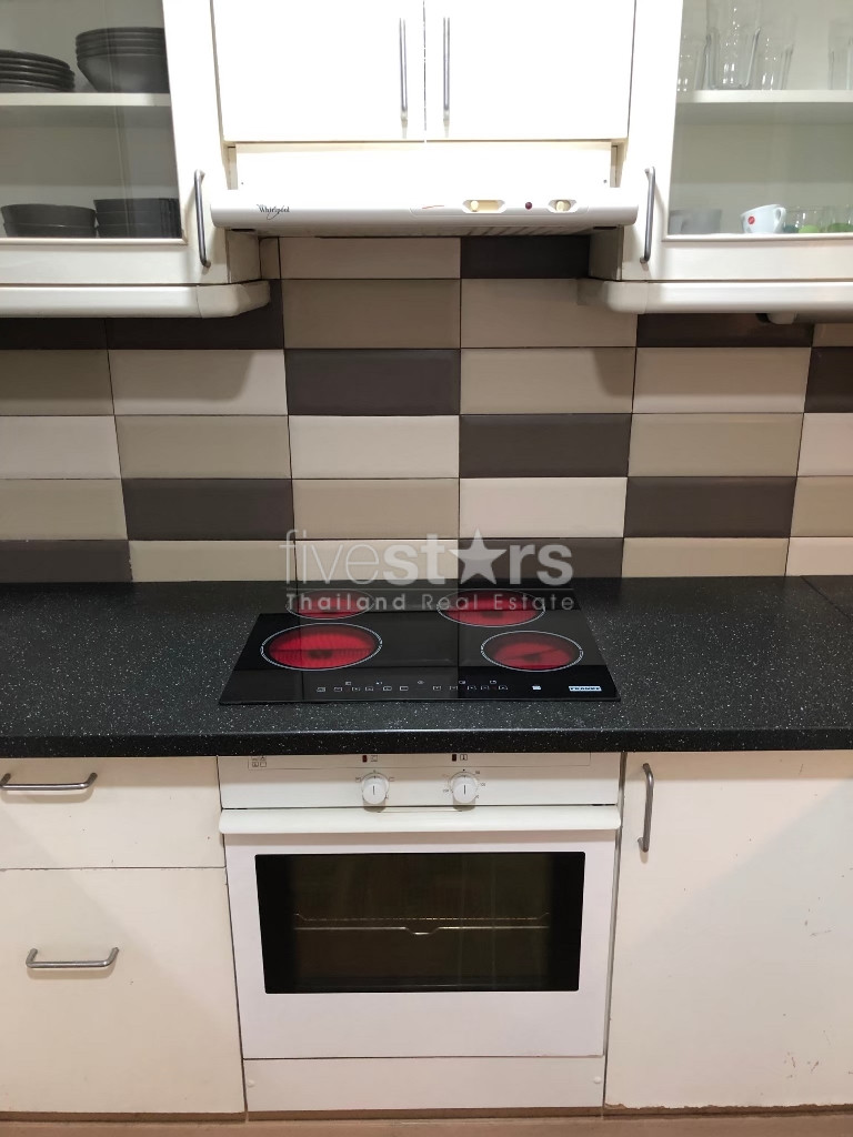 Appartement de deux chambres à louer près de la station de BTS Ratchadamri, photo 14
