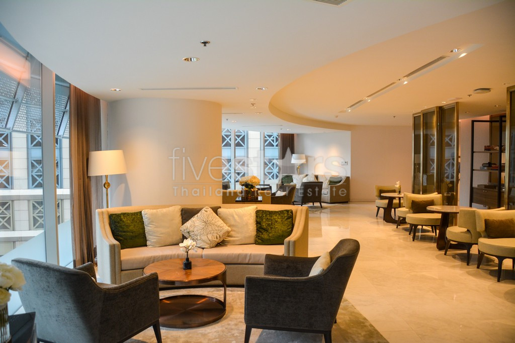 2-bedroom high-end condo for sale close to BTS Ratchadamri, photo 20