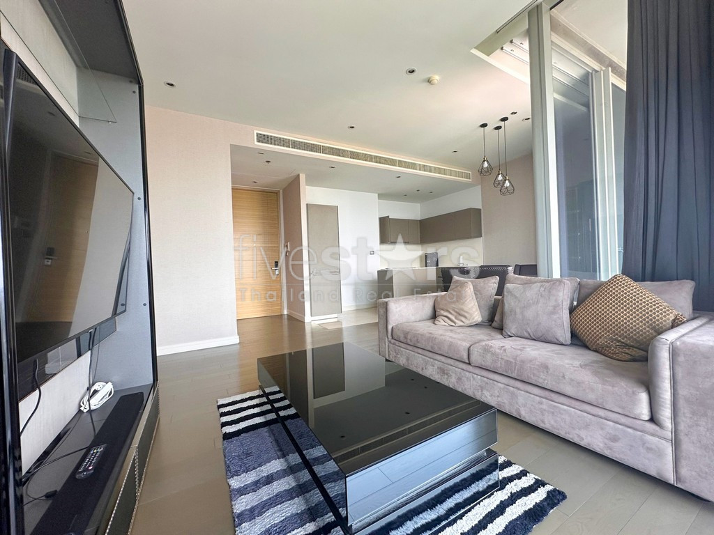 2-bedroom high-end condo for sale close to BTS Ratchadamri, photo 7