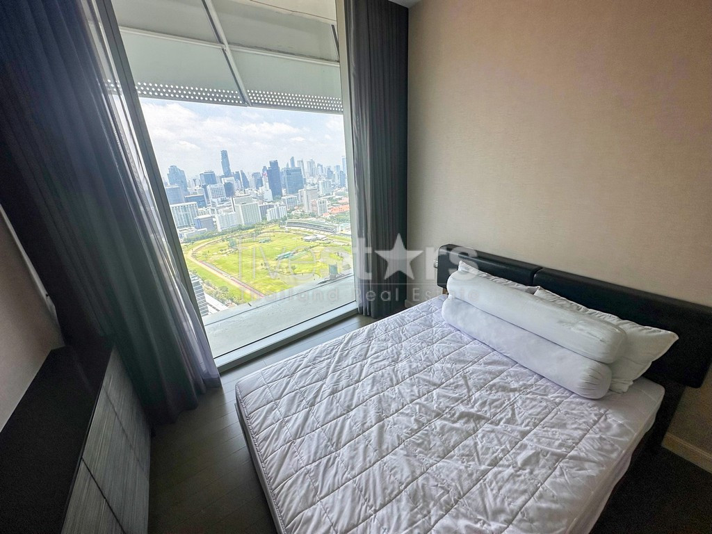 2-bedroom high-end condo for sale close to BTS Ratchadamri, photo 10