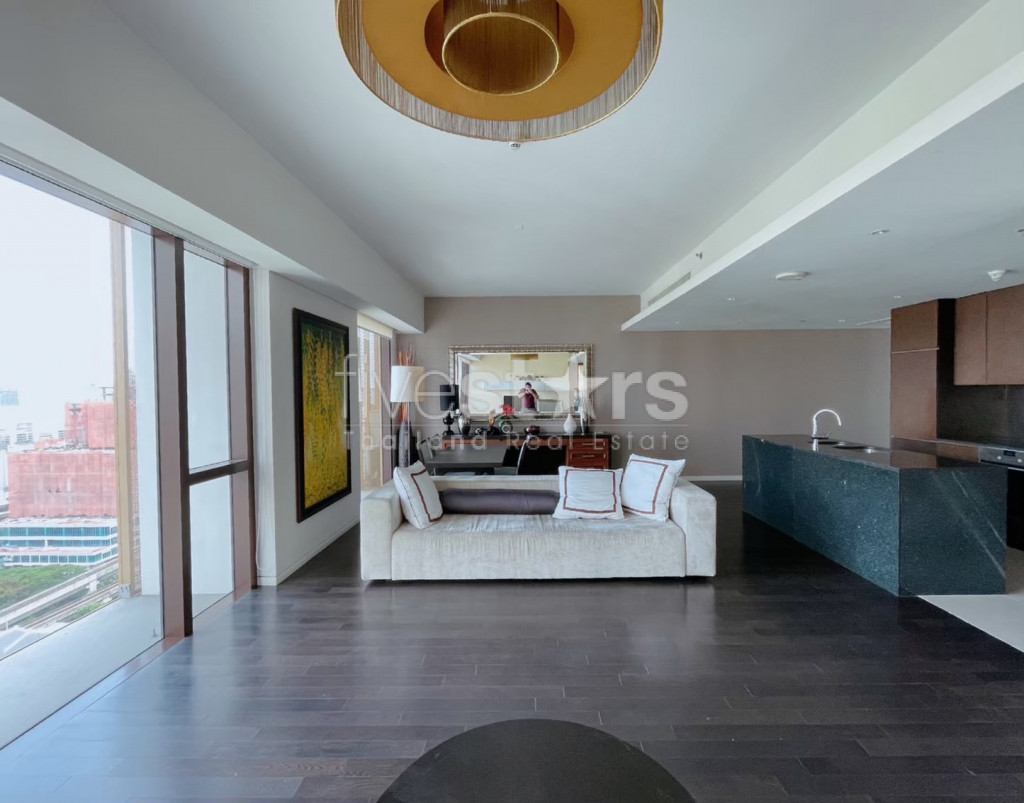 Condo spacieux de 2 chambres à louer près du BTS Ratchadamri, photo 5