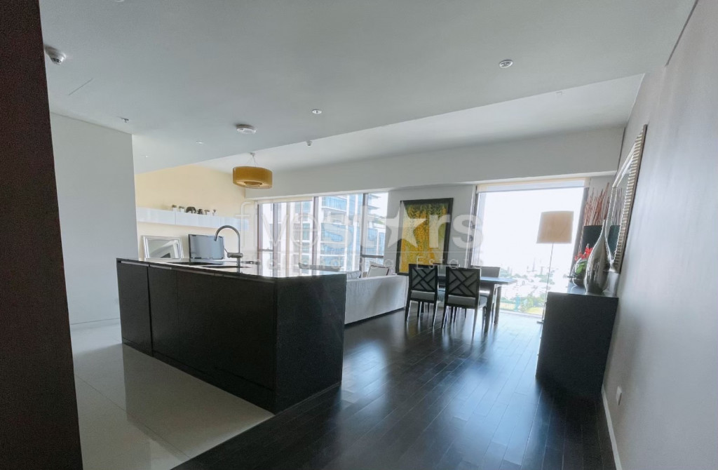 Condo spacieux de 2 chambres à louer près du BTS Ratchadamri