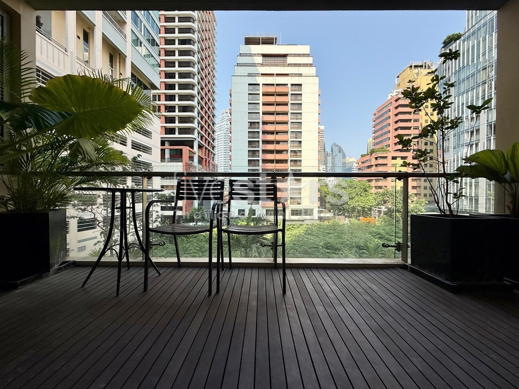 2-bedroom spacious condo for sale close to BTS Saladaeng, photo 3