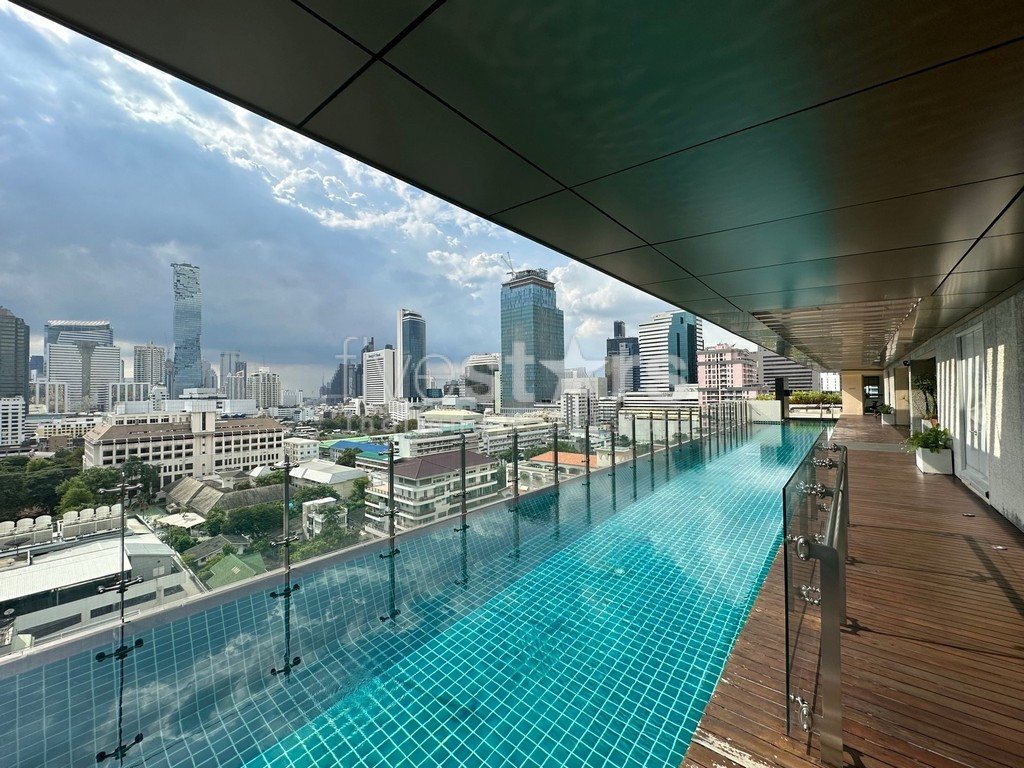 2-bedroom spacious condo for sale close to BTS Saladaeng, photo 19