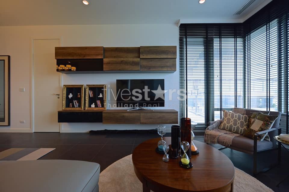 Beautiful unit 2 bedrooms condo for rent near BTS Ratchadamri, photo 5